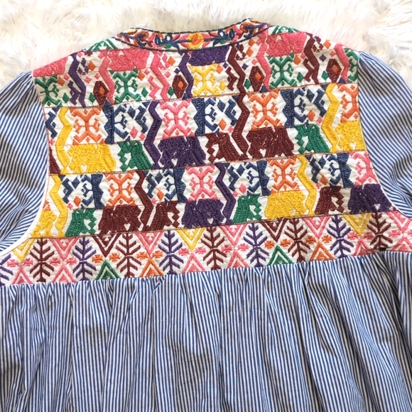 🔴SALE! Velzera Rainbow Embroidered Striped Oversized Tie Front Top Size XS - Picture 7 of 11